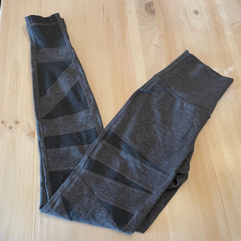 Lululemon size 4 wunder under mesh